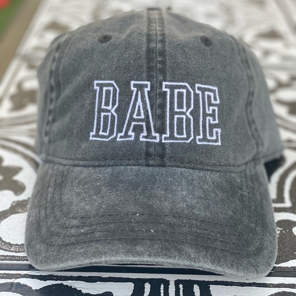 BABE Hat - Picture 2 of 5